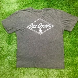 ♻️Riot Society Men’s Tee Size Large